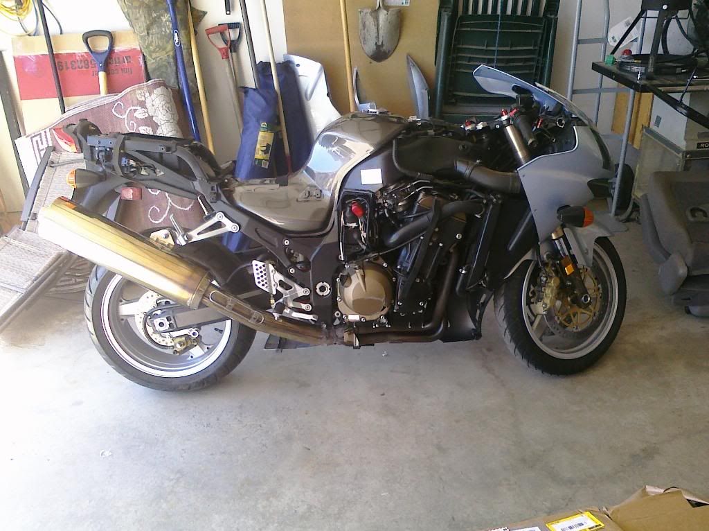 Ever tried a Tank Bag on ZX12R ? Kawasaki Ninja ZX Forum